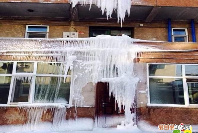 冬季室外怎么防止水结冰,冬天室外陶缸养鱼怎么预防结冰