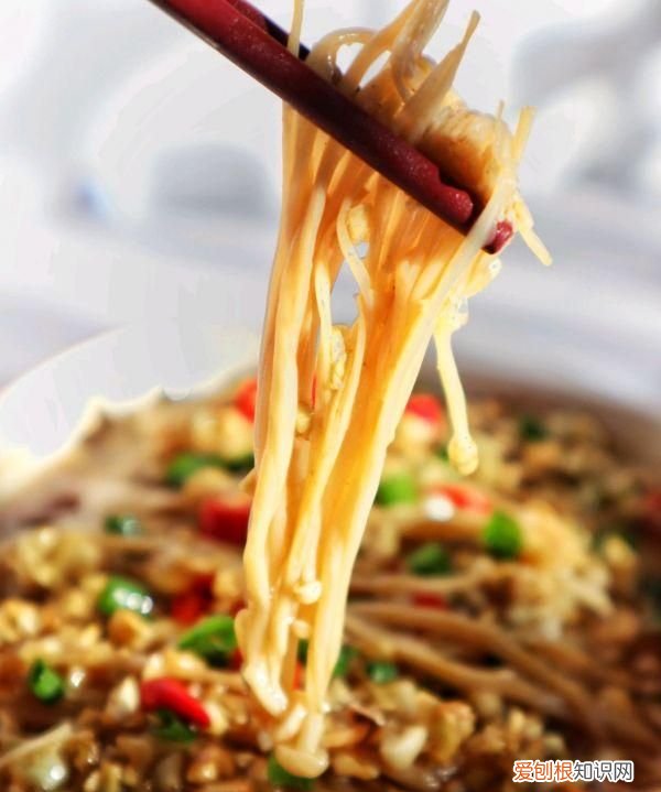 蒜蓉烤金针菇开胃下饭简单好学,简单必做的蒜蓉烤金针菇的做法