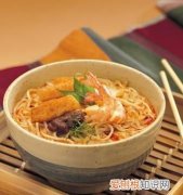 新加坡美食有哪些，新加坡有哪些好吃的十大特色美食小吃推荐