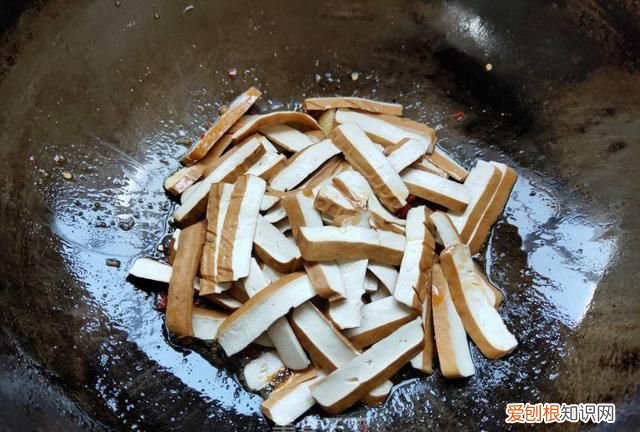 香干炒什么好吃又简单 香干炒什么比较好吃