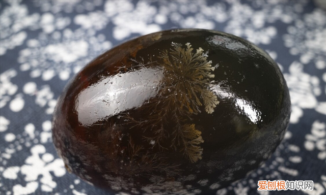 凉拌皮蛋少不了三种调料,凉拌皮蛋放什么调料好