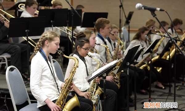 爵士乐的风格特点是什么,爵士音乐的风格是什么样的?