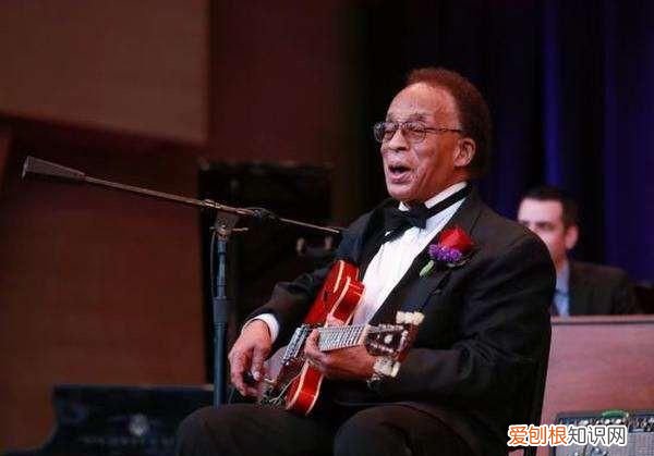 爵士乐的风格特点是什么,爵士音乐的风格是什么样的?