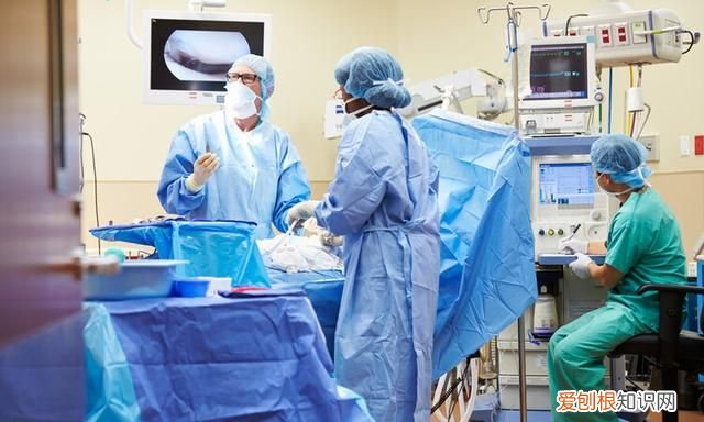 恶性肿瘤三年了是中期和晚期吗，已经癌变的早期肿瘤能治好吗