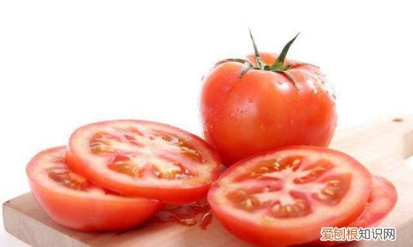 西红柿很红但是很硬能吃，为什么超市买的西红柿又红又硬呢