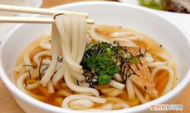 日本最受欢迎的美食排行榜，日本十大必备美食