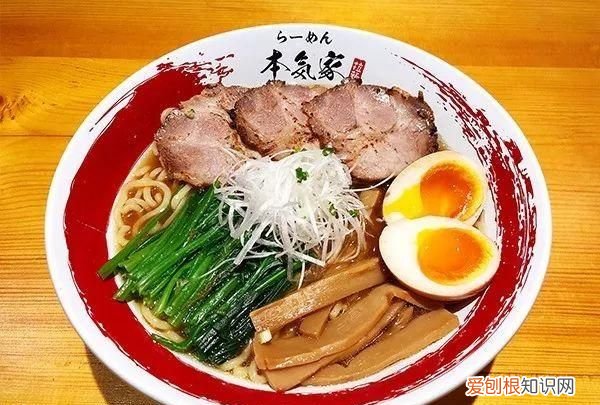 日本最受欢迎的美食排行榜，日本十大必备美食