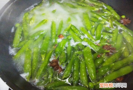 带壳豌豆水煮多久能熟，带皮豌豆怎么煮好吃又简单