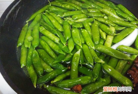 带壳豌豆水煮多久能熟，带皮豌豆怎么煮好吃又简单