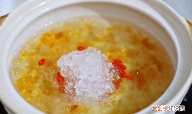 桃胶皂角米雪燕羹怎么煮