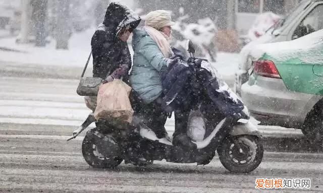 冷怎么办没有带衣服,到了冬天,那个圮坍了的白塔,又重新