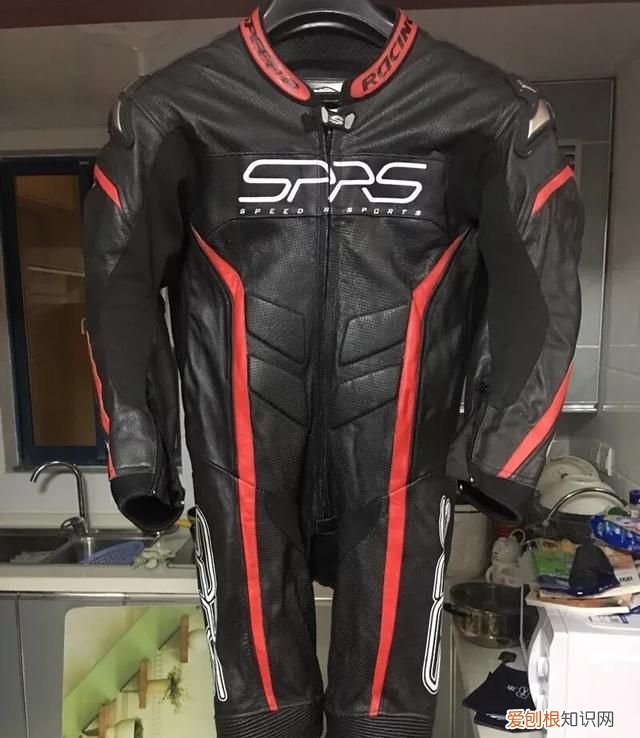 冷怎么办没有带衣服,到了冬天,那个圮坍了的白塔,又重新