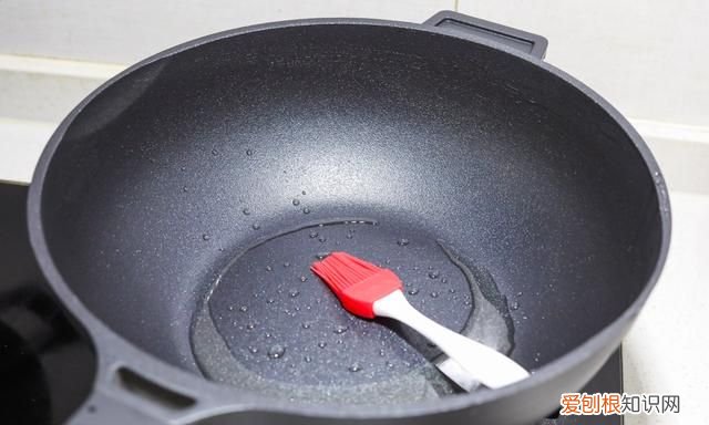 不粘锅用法有什么需要注意的