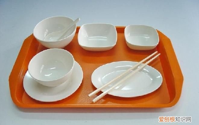 密胺餐具有毒吗