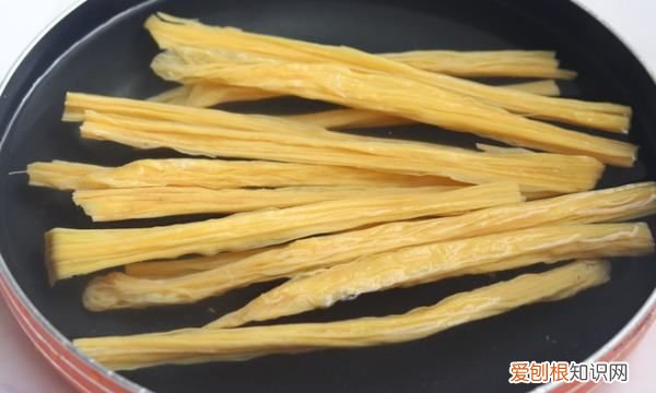 辣条应该怎么做,辣条怎么做好吃又简单