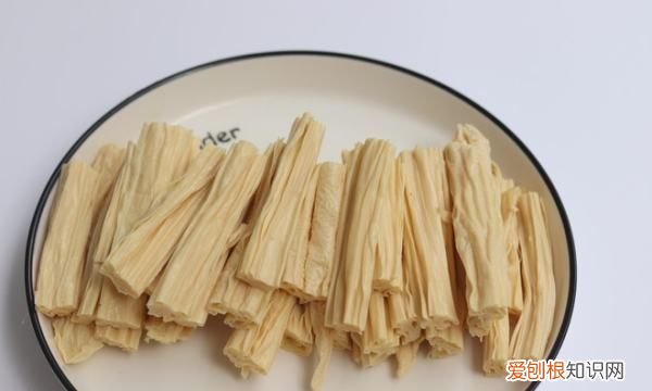 辣条应该怎么做,辣条怎么做好吃又简单