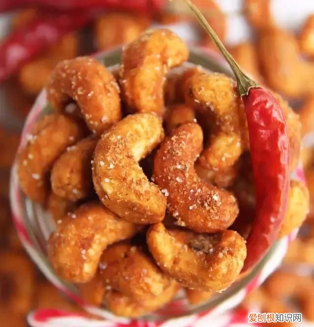 巴旦木坚果和杏仁有什么区别,巴旦木和杏仁有何区别