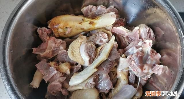 冬天,遇到鸭肉别手软,比猪肉便宜,比牛肉营养,常吃增加抵抗力