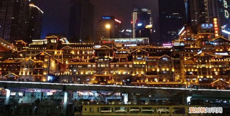 洪崖洞是私人的还是政府的