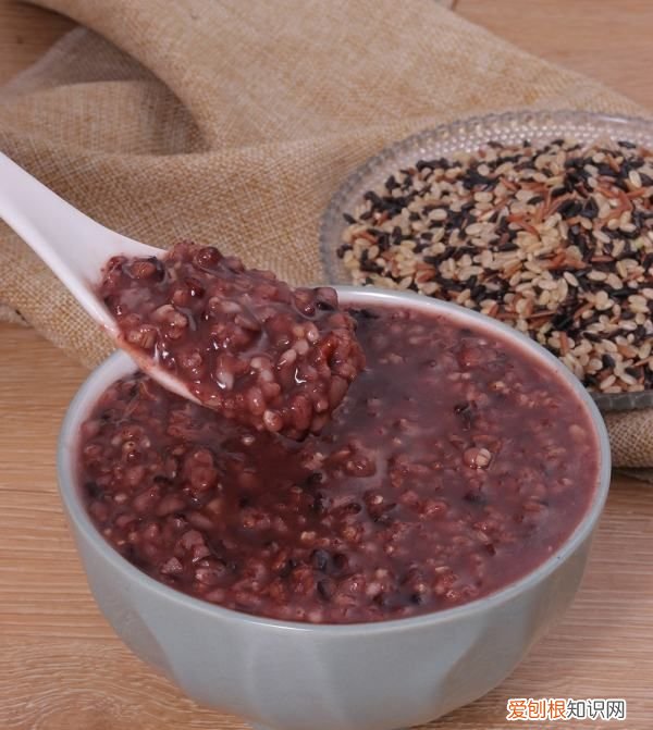 三色糙米都有什么，三色糙米是什么米组成的