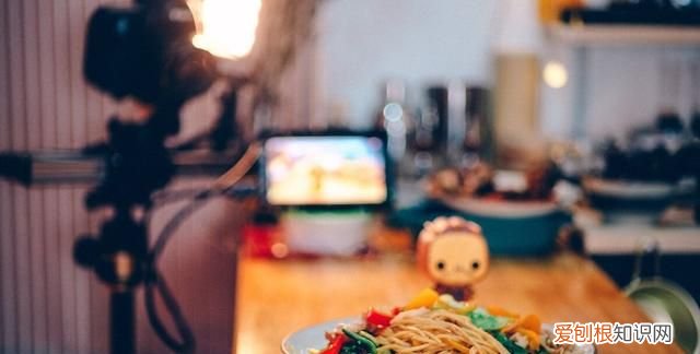 自媒体短是做什么的