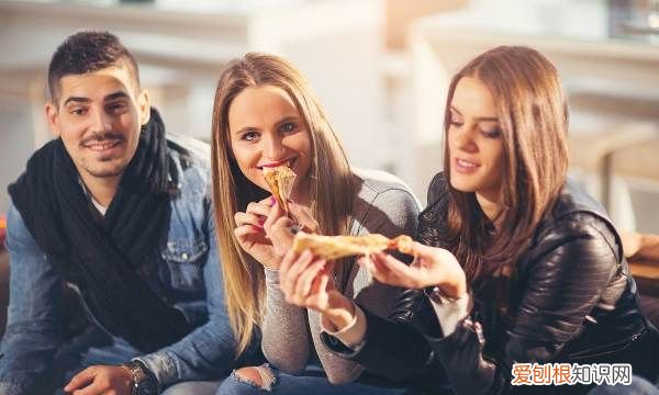 吃喝命是什么意思，女生小团体什么意思