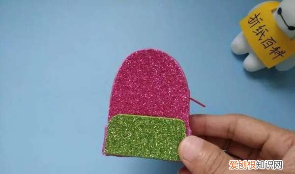 如何给芭比娃娃做包包，如何给芭比娃娃做鞋子