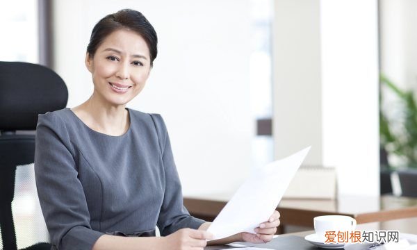 自我质疑的时候怎么办，女性在职场当中总是自我怀疑怎么办