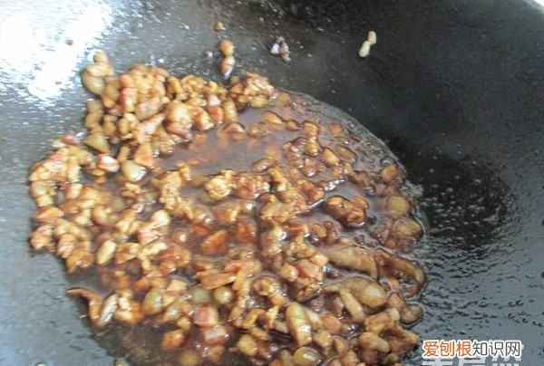 马齿苋包子的做法,马齿苋又称长寿菜包子怎么做才好吃