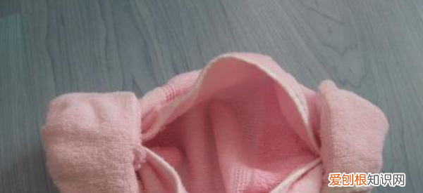 毛巾羊角帽怎么折法，如何折叠韩剧桑拿毛巾羊角浴帽
