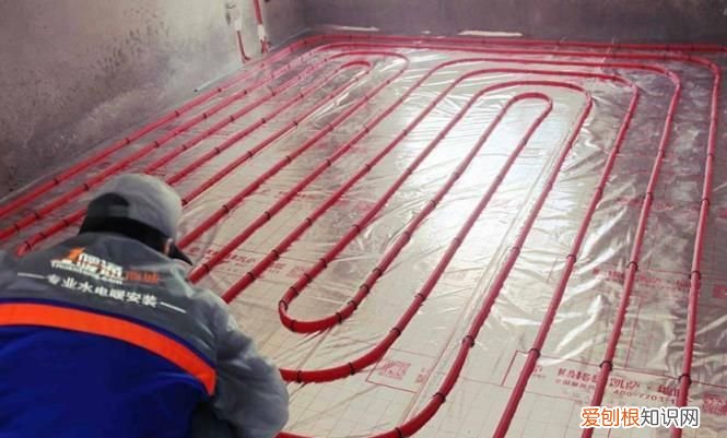 地暖晚上需要调低温度吗