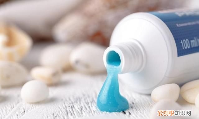 手被辣椒辣到能不能用水冲