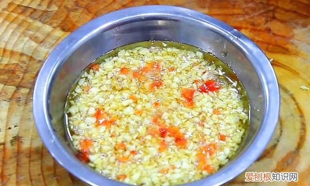 蒜末金针菇最好吃的做法,大蒜金针菇家常做法