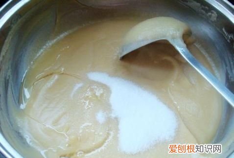 炒莲蓉馅要放糯米粉还是面粉,放冰箱的青团需要煎多少时间