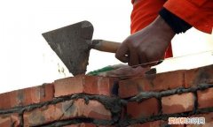 冬天砌墙水泥怎么防冻，冬天院子铺砖怎么防冻