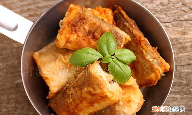 炸鱼面糊配方面粉和淀粉的比例,炸鱼面粉和淀粉比例