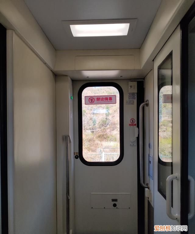 大理到丽江火车沿途景色