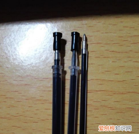 耳机卡在手机里怎么办，耳机卡在耳机孔里怎么办