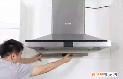 清洁油烟机污渍最好办法 油烟机污渍太久了怎么清洗干净