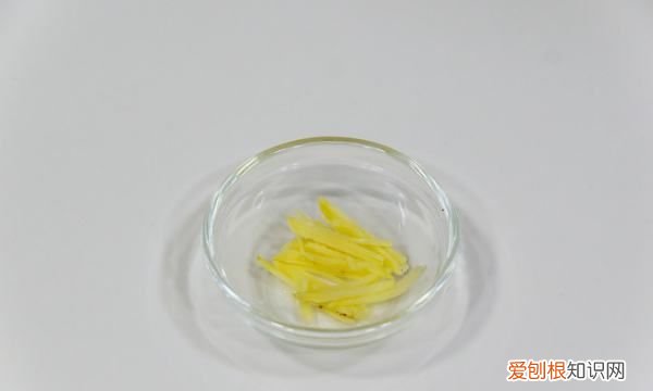 韭菜炒猪血的做法,猪血炒韭菜的做法视频