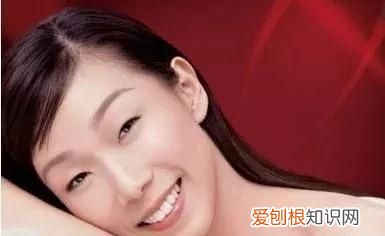 小眼睛男生戴隐形眼镜 小眼睛怎么戴隐形眼镜