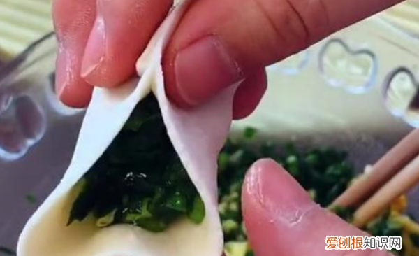 翻饺子的做法，包饺子手法教程视频
