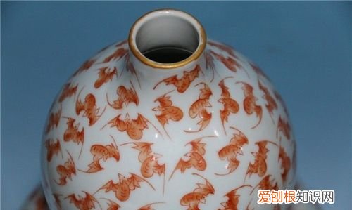 矾红瓷器是什么时候出现的