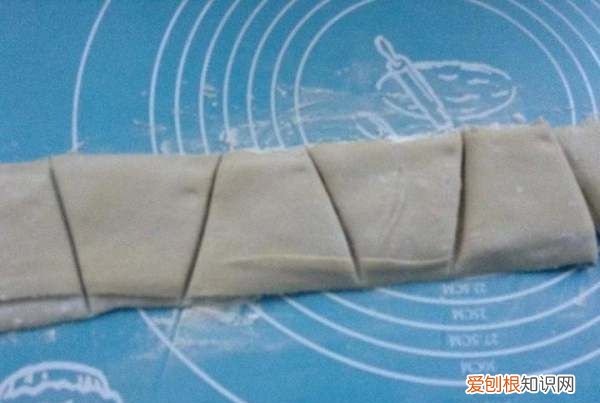 混沌皮子怎么和面，馄饨皮和饺子皮的做法区别