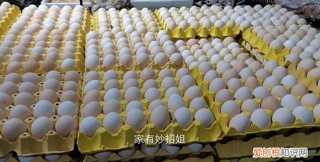 冰箱里的鸡蛋表面起霉了还能吃吗 保存鸡蛋别再放冰箱了