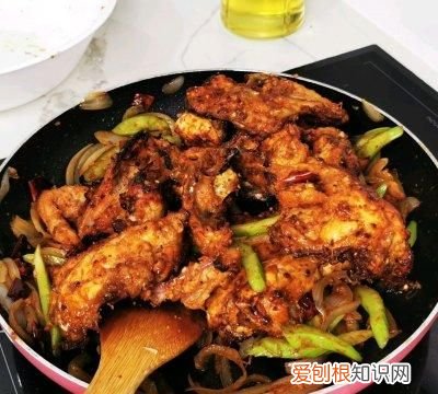 5分钟就能做好的无敌香酥鸡架,简单又好吃