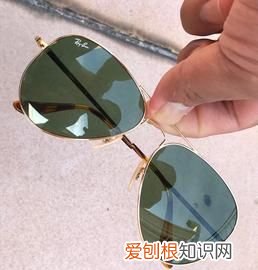银镯变绿是怎么回事，金属眼镜框变绿怎么处理