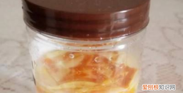 如何用橘子皮制作洗洁精,橘子皮加小苏打怎样做洗洁精去油吗