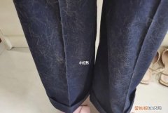 裤子容易粘毛是劣质的吗，为什么黑裤子特别容易粘毛
