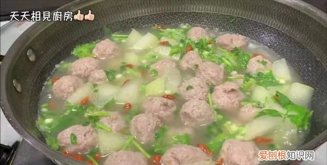 夏天不可错过的家常味冬瓜丸子汤,夏天来碗冬瓜丸子汤